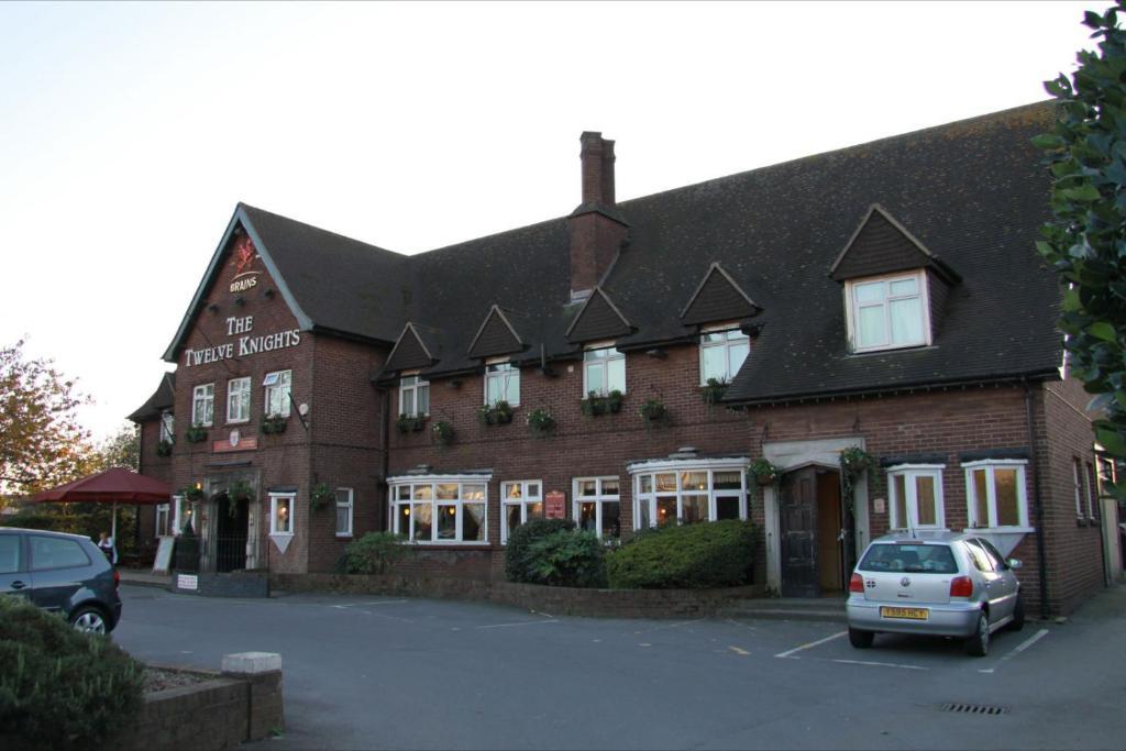 The Twelve Knights Hotel Port Talbot Exterior photo
